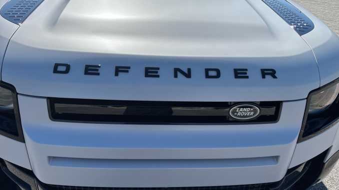 Land Rover Defender 3.0 D250 X-Dynamic HSE 110 5dr Auto Diesel Estate - Image 38